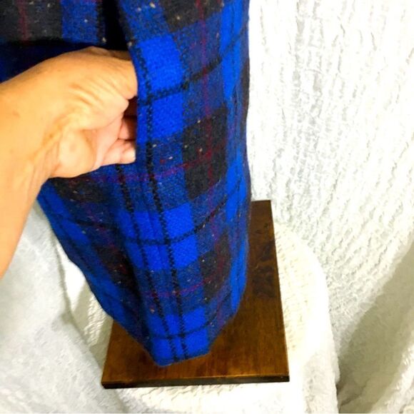 Valentino 100% Wool Blue Plaid Skirt Size 8 - Picture 4 of 11